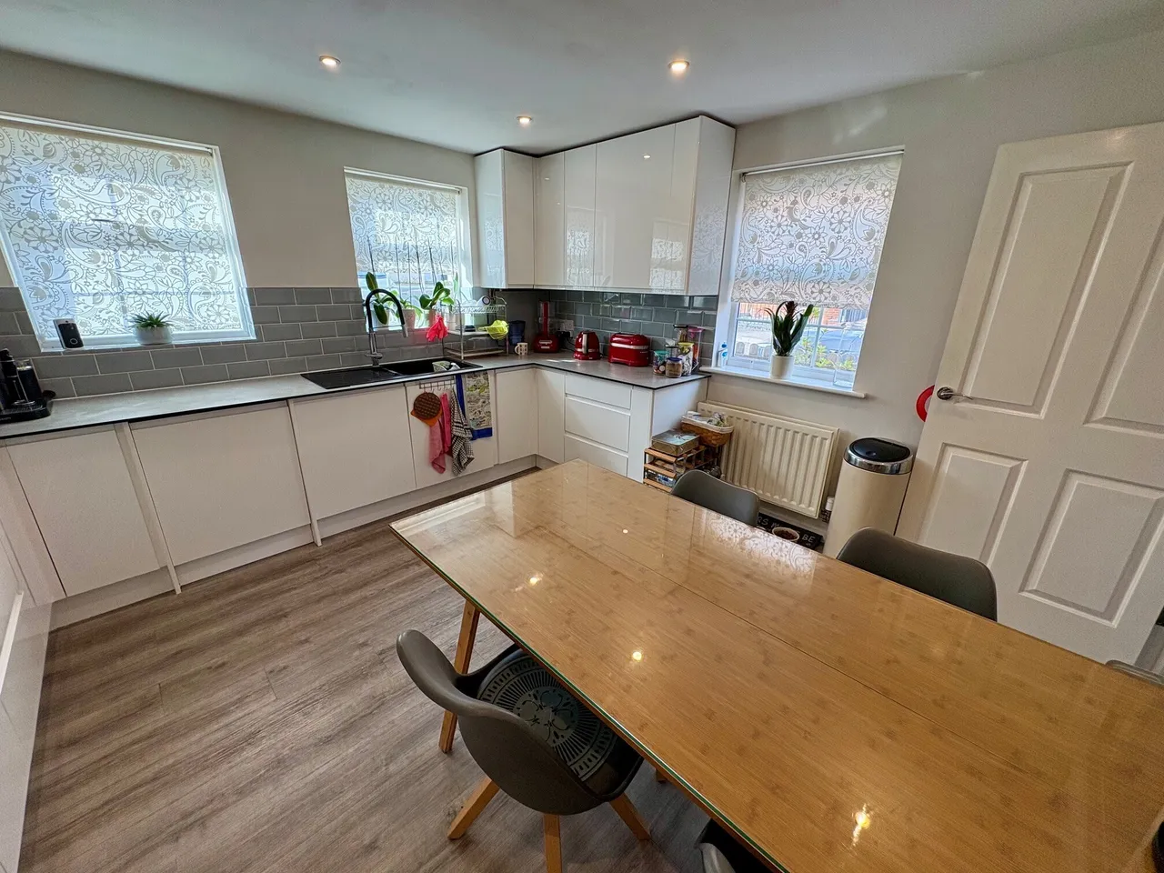 Merrick Close, SG1, photo 4