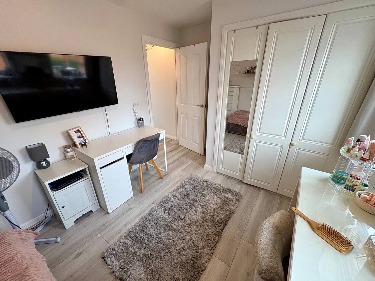 Merrick Close, SG1, photo 14