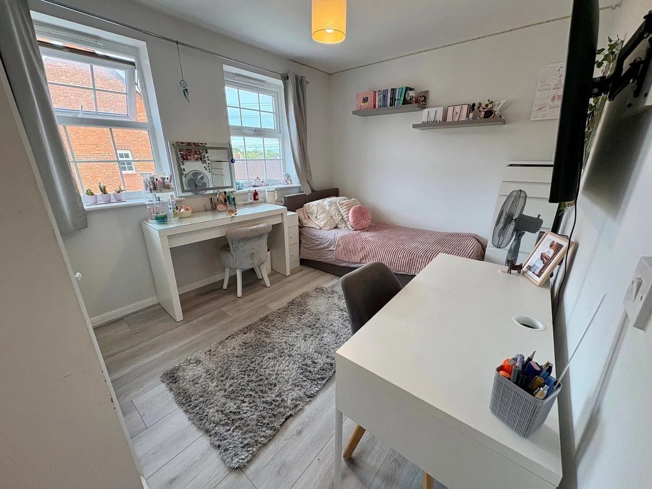 Merrick Close, SG1, photo 13
