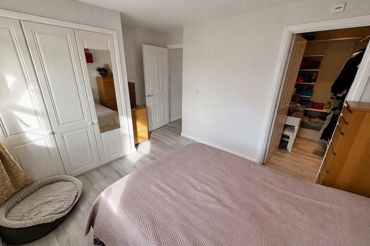 Merrick Close, SG1, photo 12