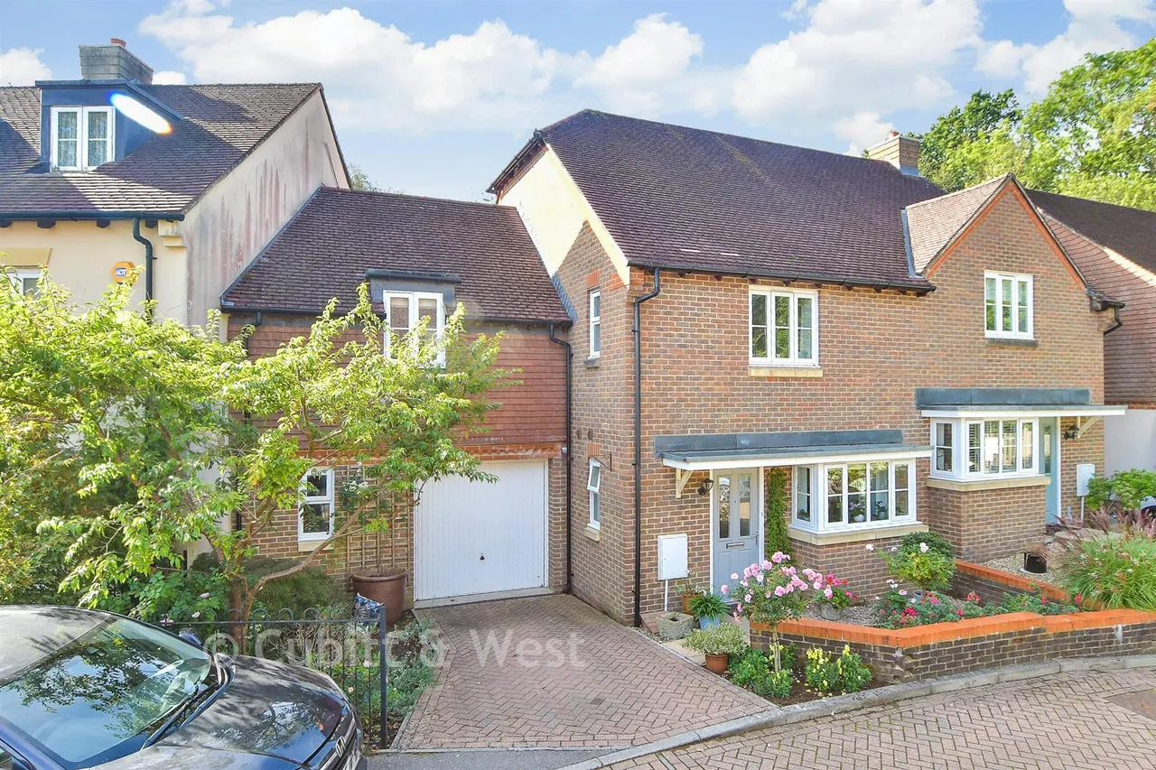 4 bed house for sale, Payne Close, Crowborough, TN6