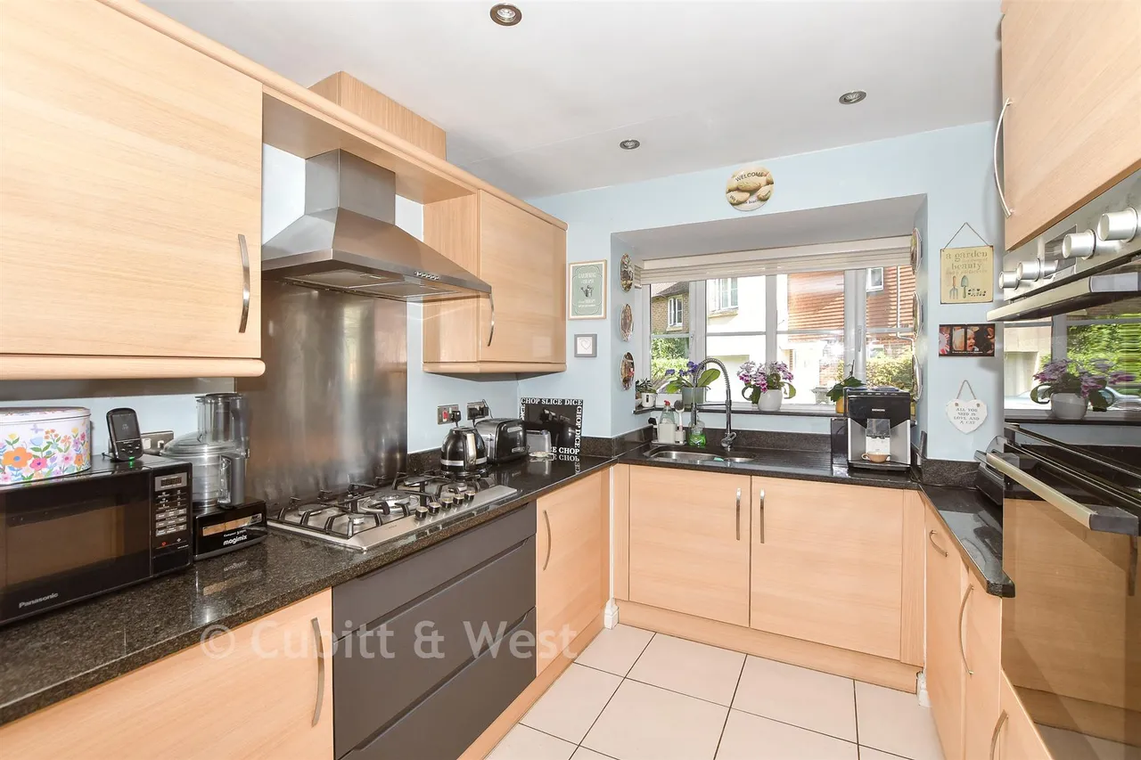 Payne Close, Crowborough, TN6, photo 3