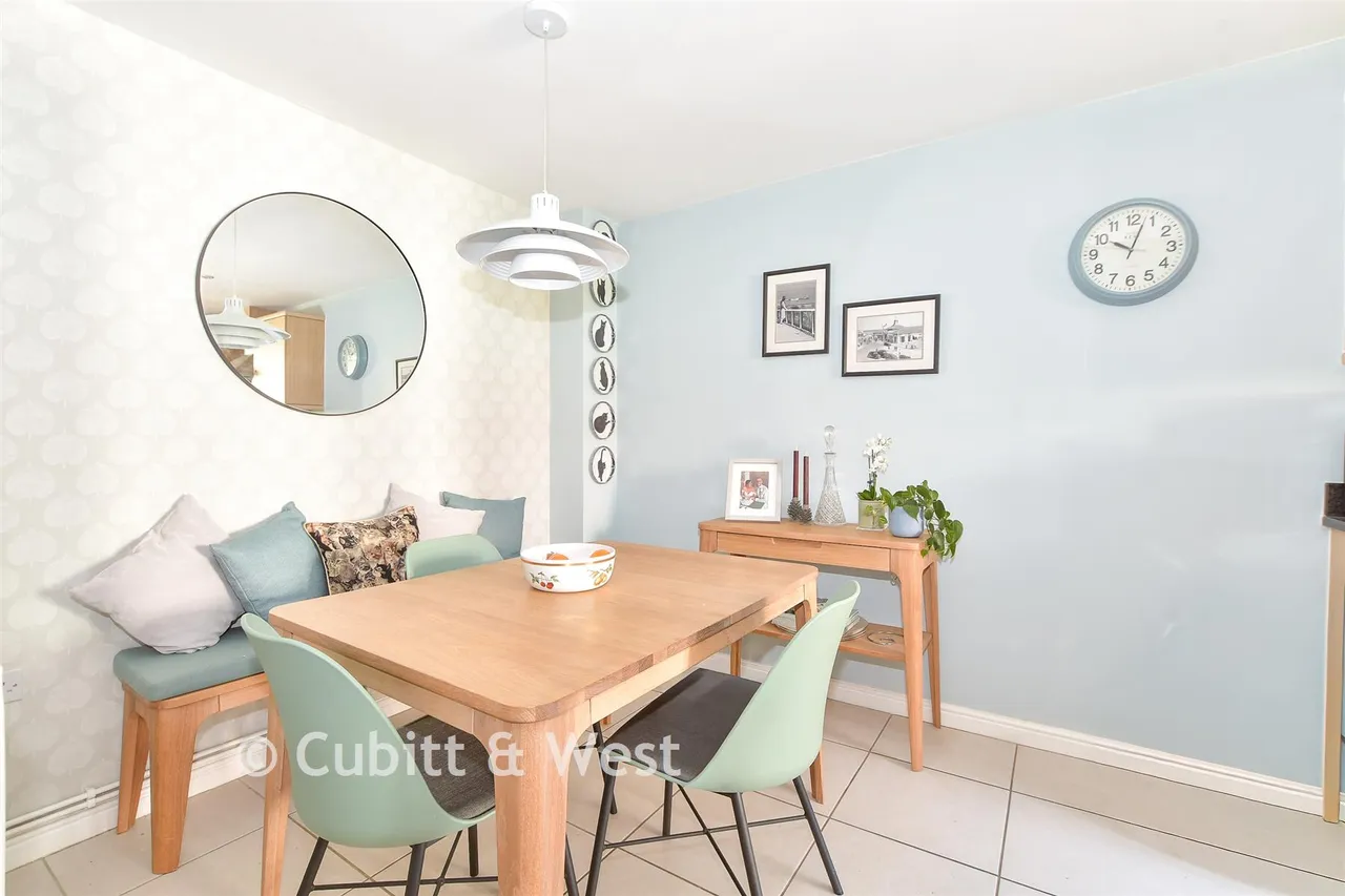 Payne Close, Crowborough, TN6, photo 5