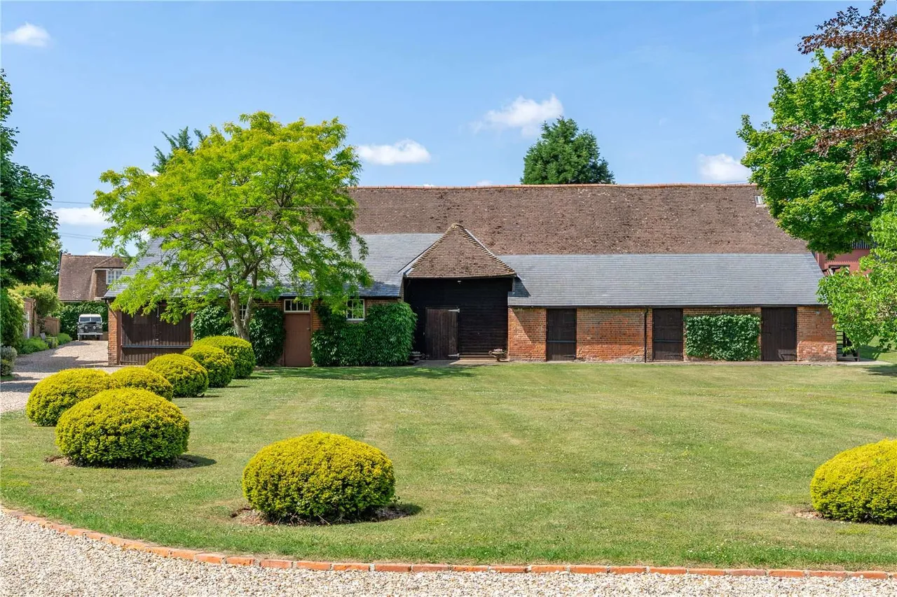 Home Farm, Upper Basildon, Reading, Berkshire, RG8 8ND, photo 12