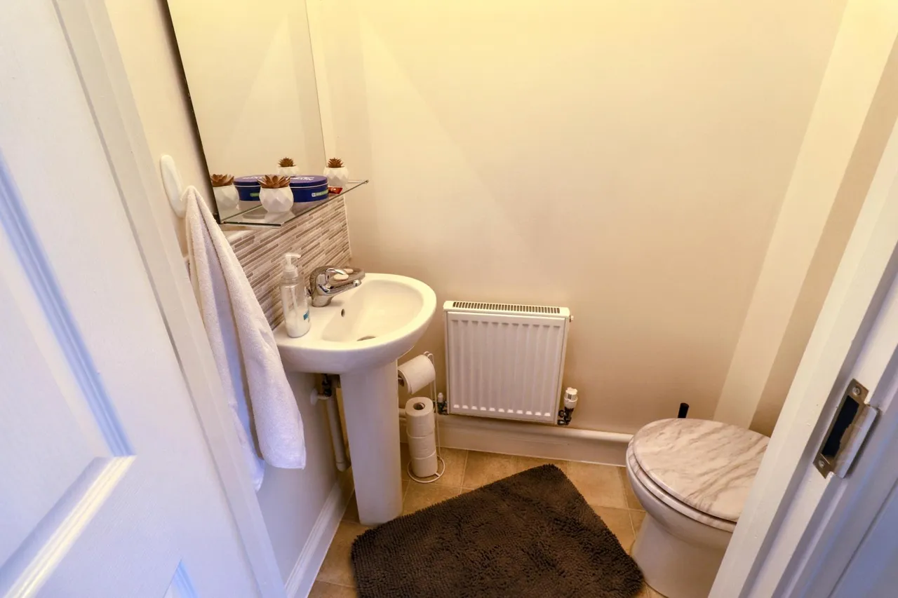 Highgrove Court, Spalding, PE11, photo 9