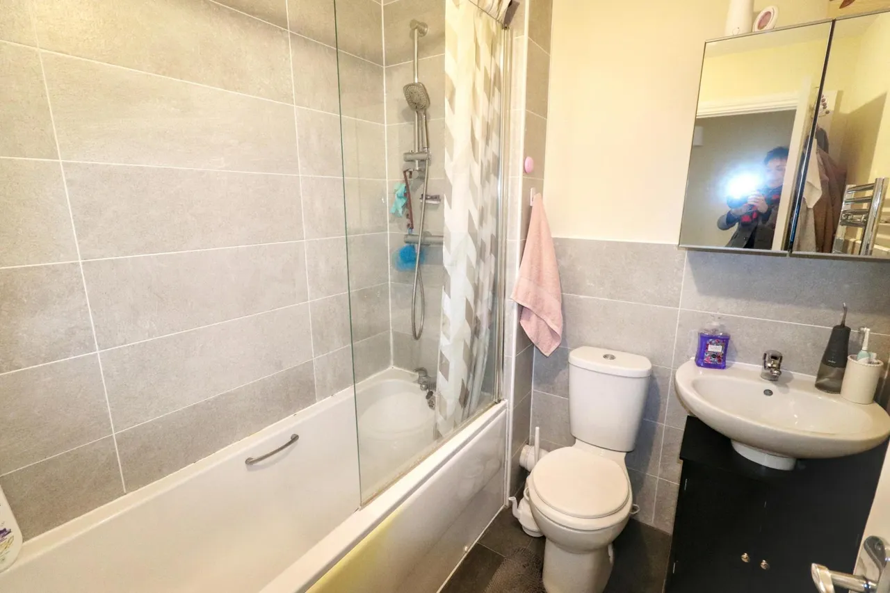 Highgrove Court, Spalding, PE11, photo 6