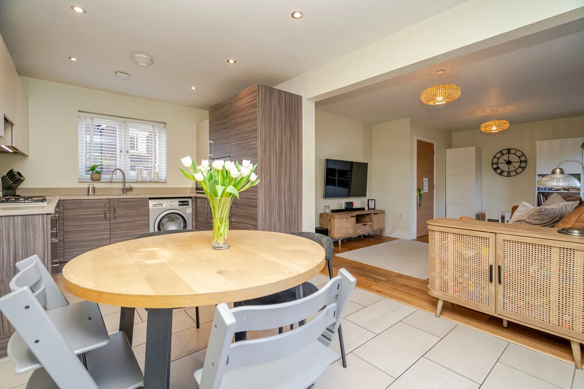 Meadow Way, Wing, LU7, photo 6