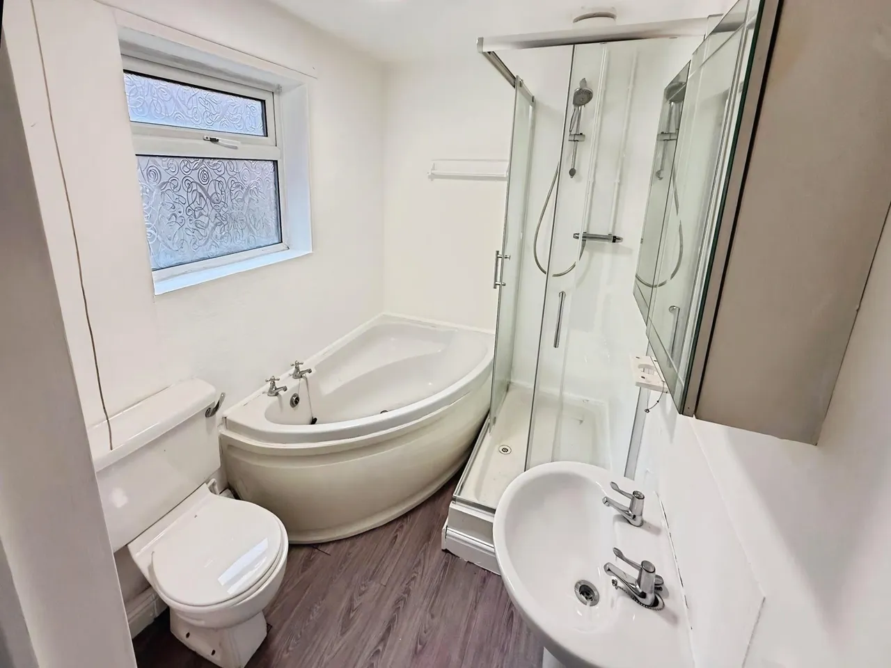 Commercial Road, Bulwell, NG6, photo 4