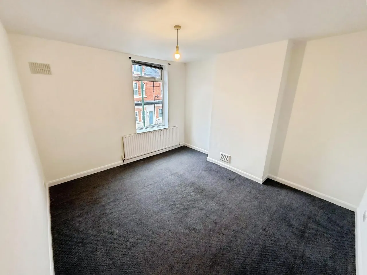 Commercial Road, Bulwell, NG6, photo 3
