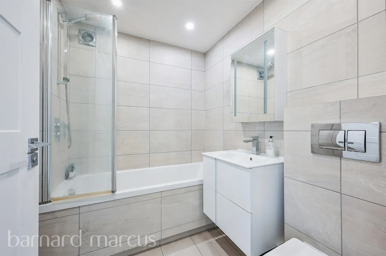 East Street, Epsom, photo 8