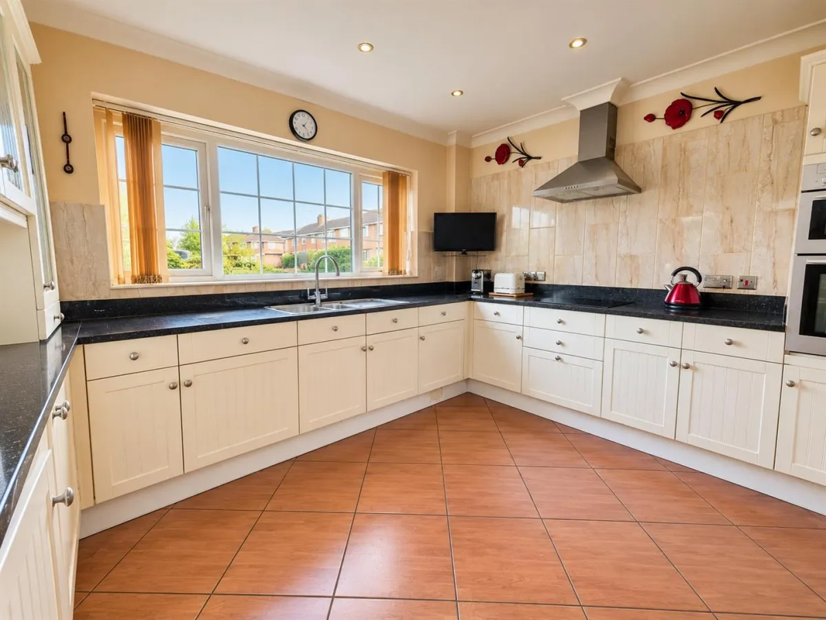 Cherston Court, Barnwood, GL4, photo 13