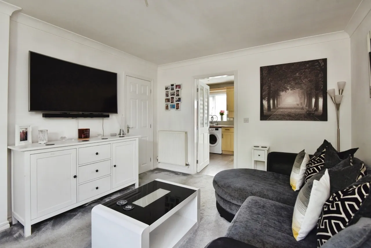 Crown Drive, Malkins Bank, Sandbach, Cheshire, CW11, photo 7