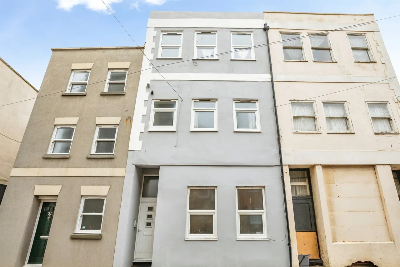1 bed flat for sale — Caves Road, St. Leonards-On-Sea