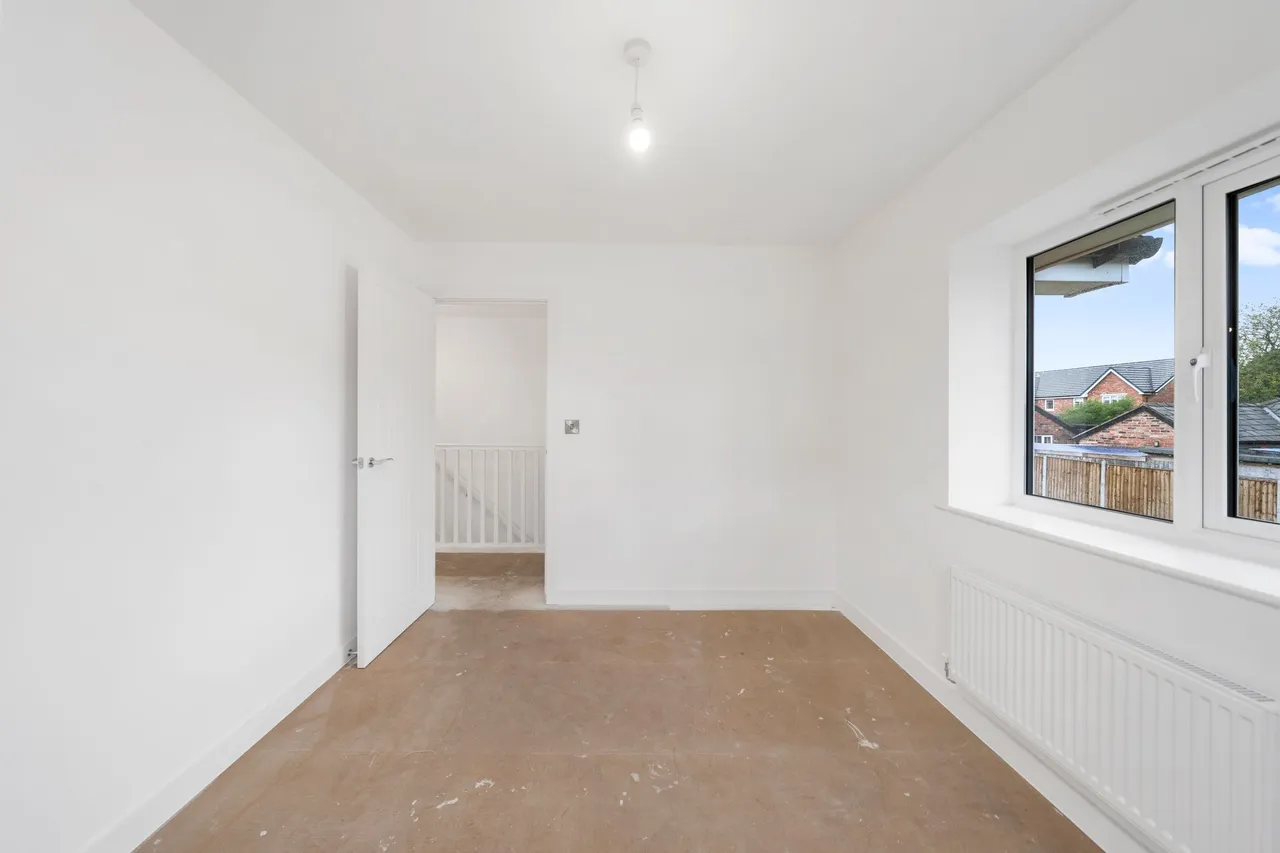 Halis Court, Hale Village, L24, photo 17
