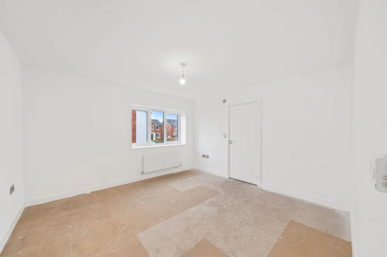Halis Court, Hale Village, L24, photo 20