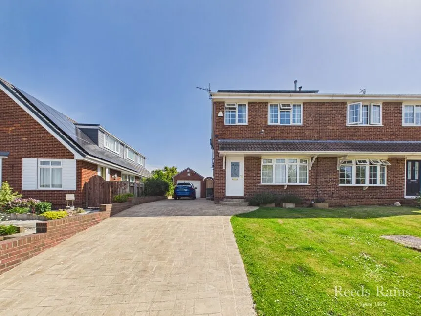 3 bed house for sale — Lauderdale Drive, Guisborough, North Yorkshire, TS14