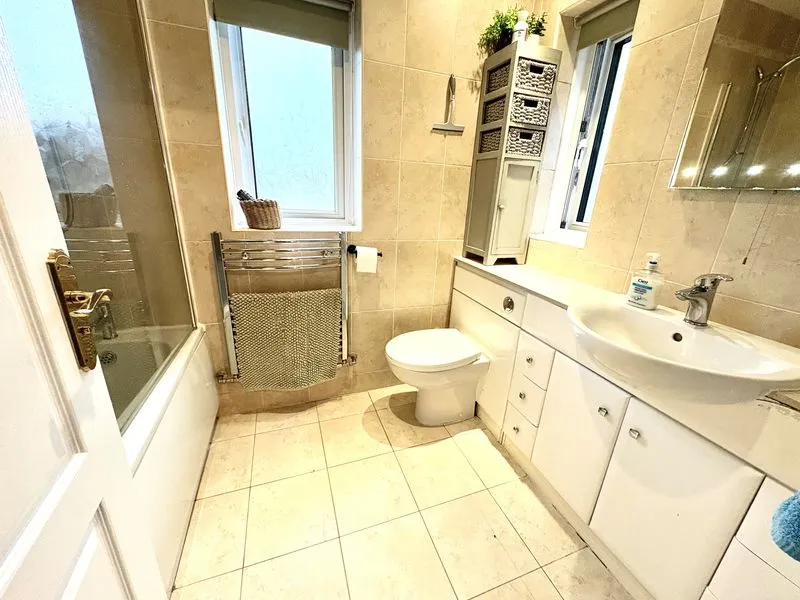 Newcastle Upon Tyne NE12 7EE, NE12, photo 7