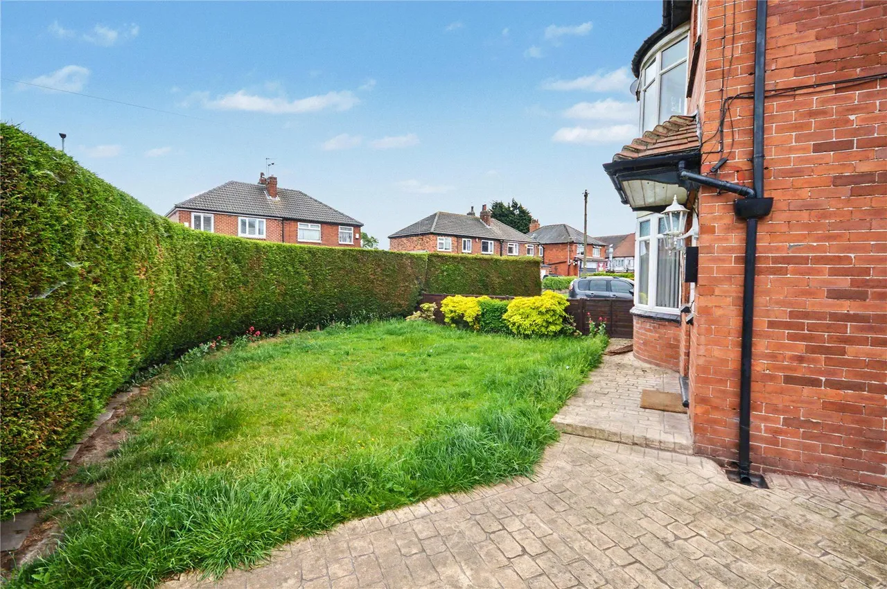 Moor Flatts Avenue, Leeds, LS10, photo 12