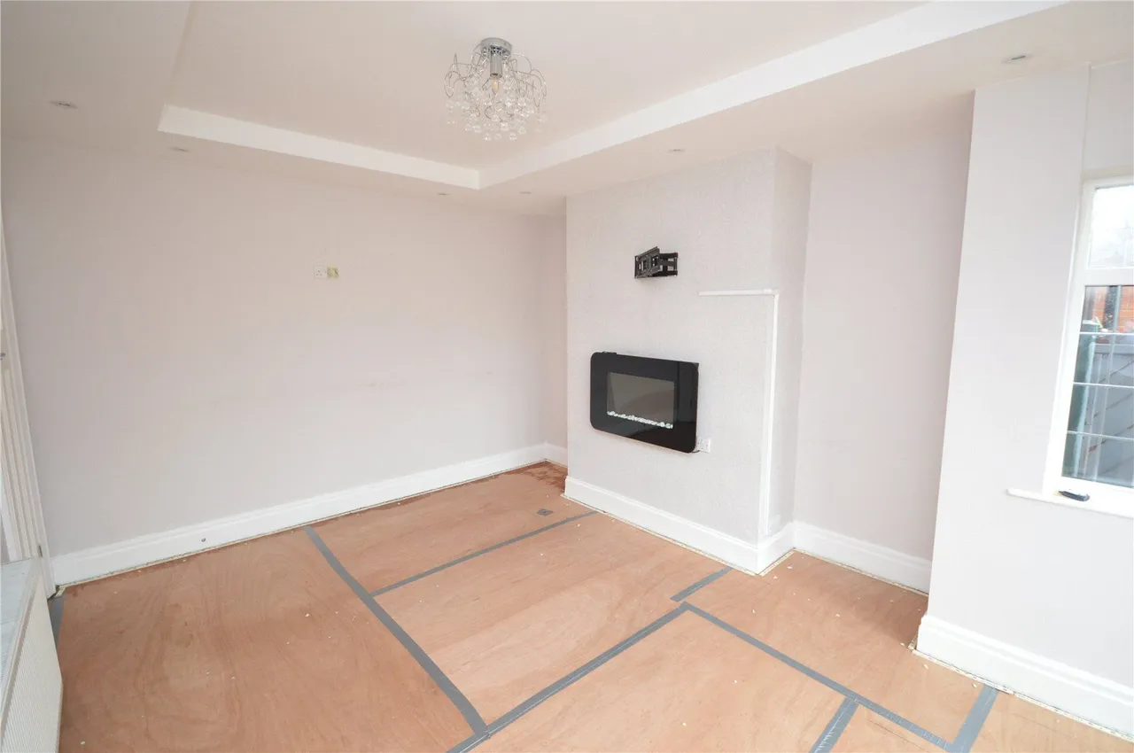 Moor Flatts Avenue, Leeds, LS10, photo 6