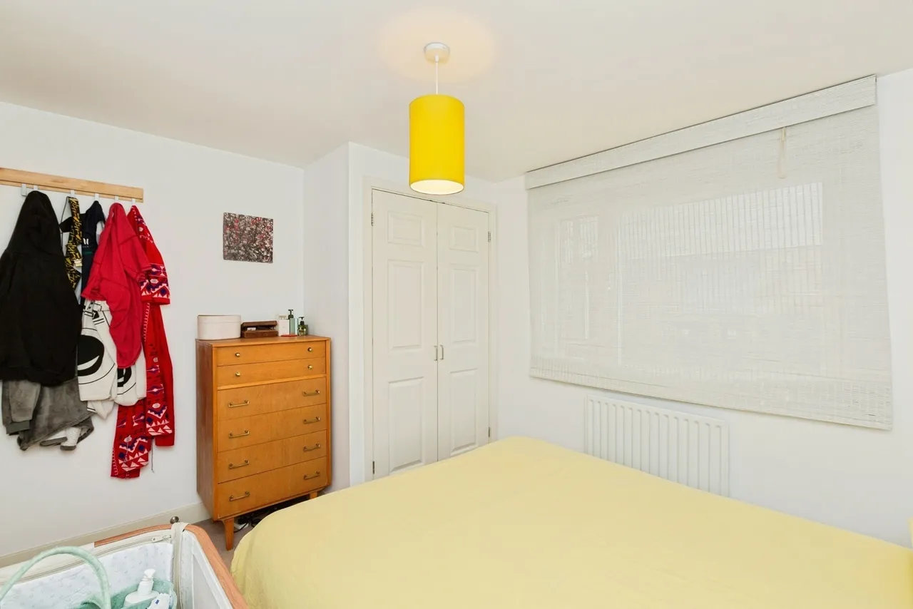 Roberts Close, Barking, IG11, photo 12