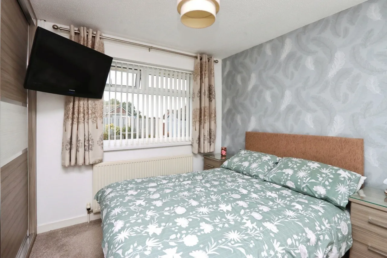 Hawthorn Avenue, Waterthorpe, Sheffield, S20, photo 8