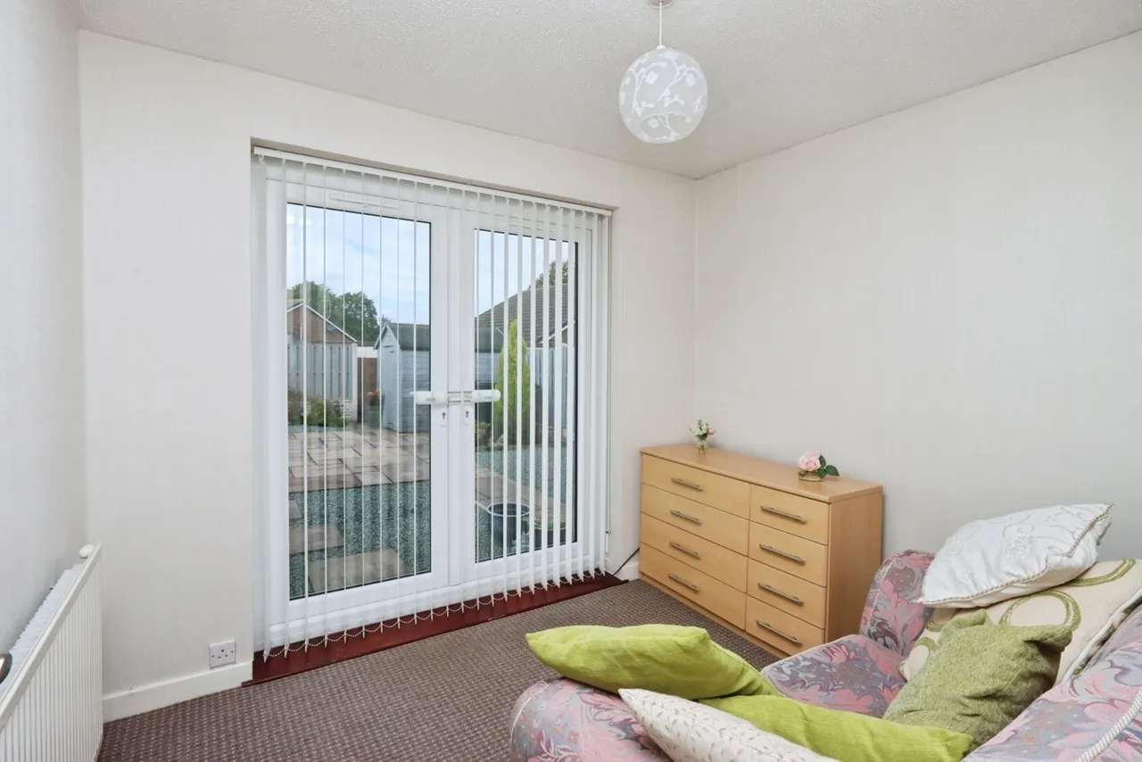 Hawthorn Avenue, Waterthorpe, Sheffield, S20, photo 12