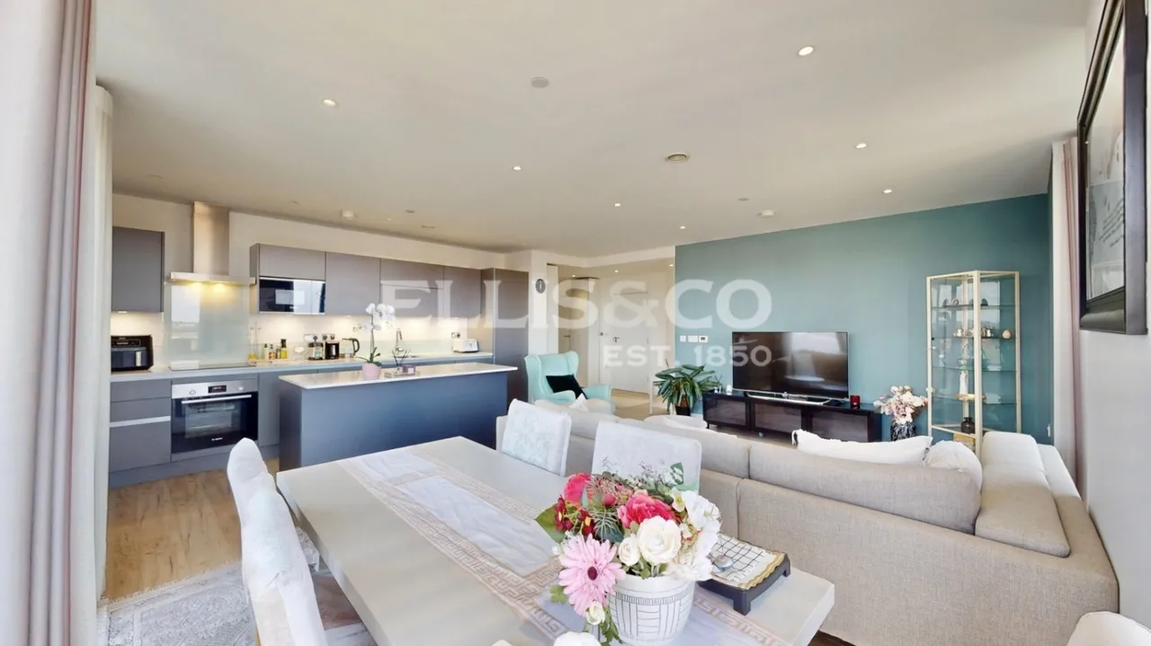 Bakery Walk, Greenford, UB6, photo 3