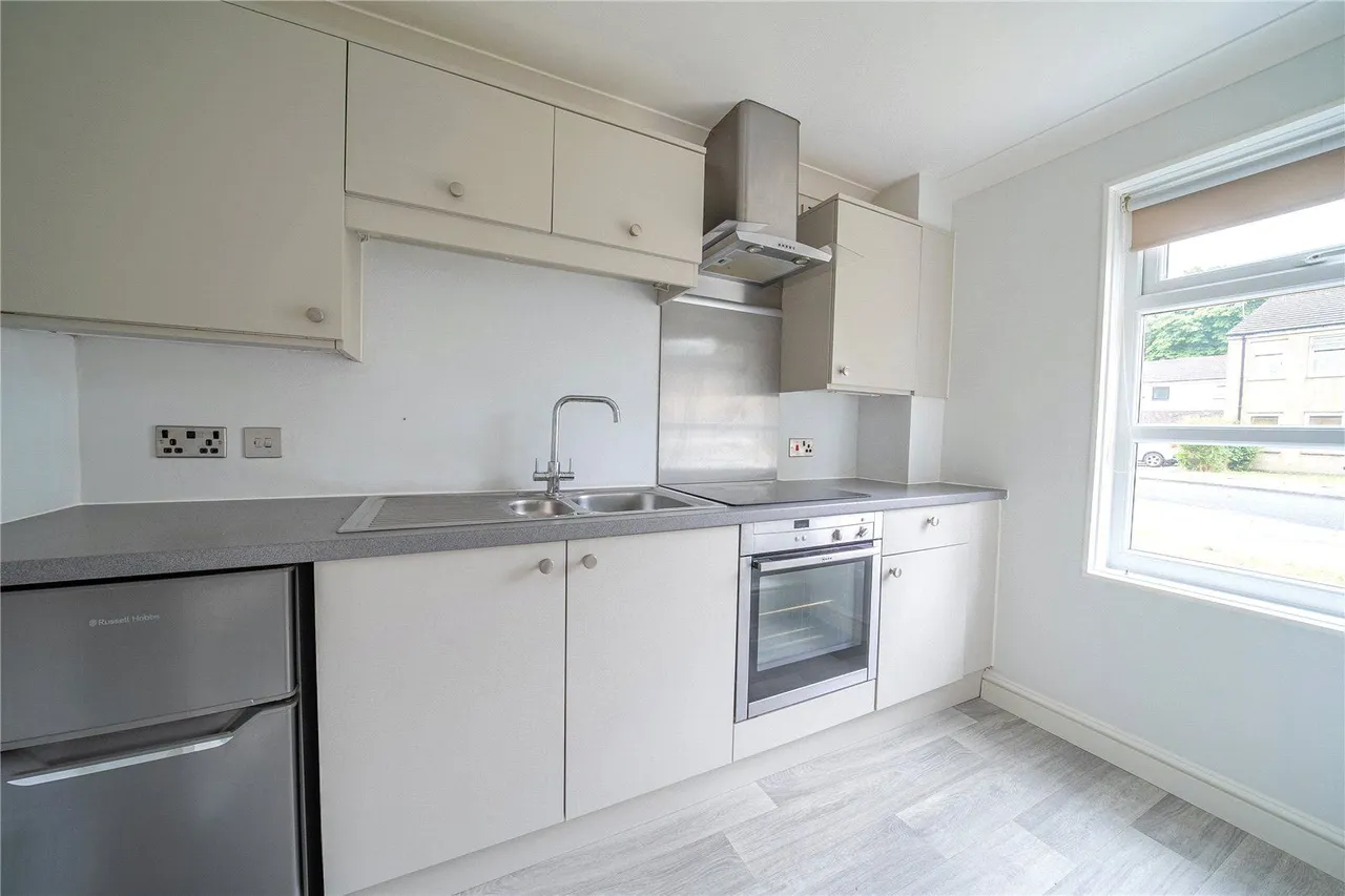 Elmhurst Close, Leeds, LS17, photo 4