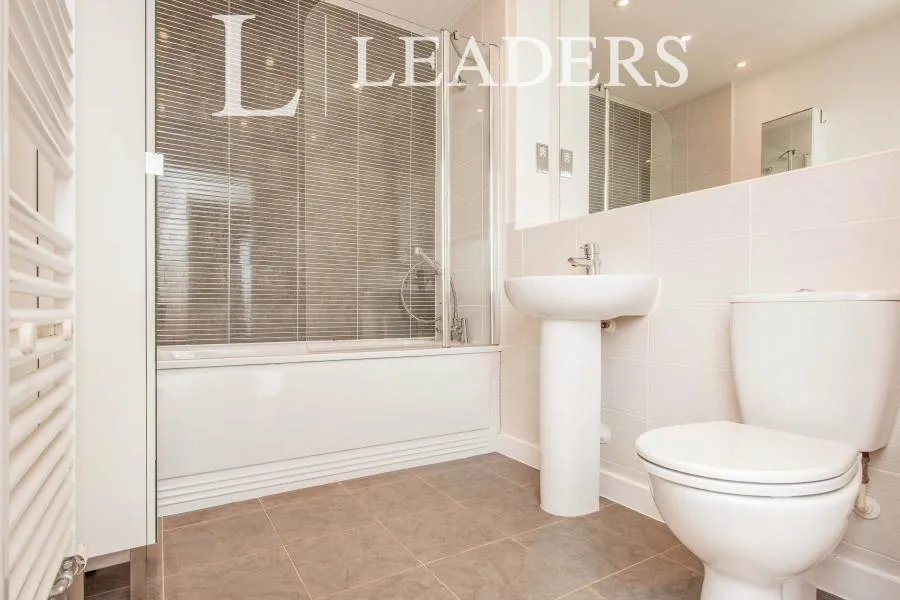 Bradley Court, Worcester, WR5, photo 11