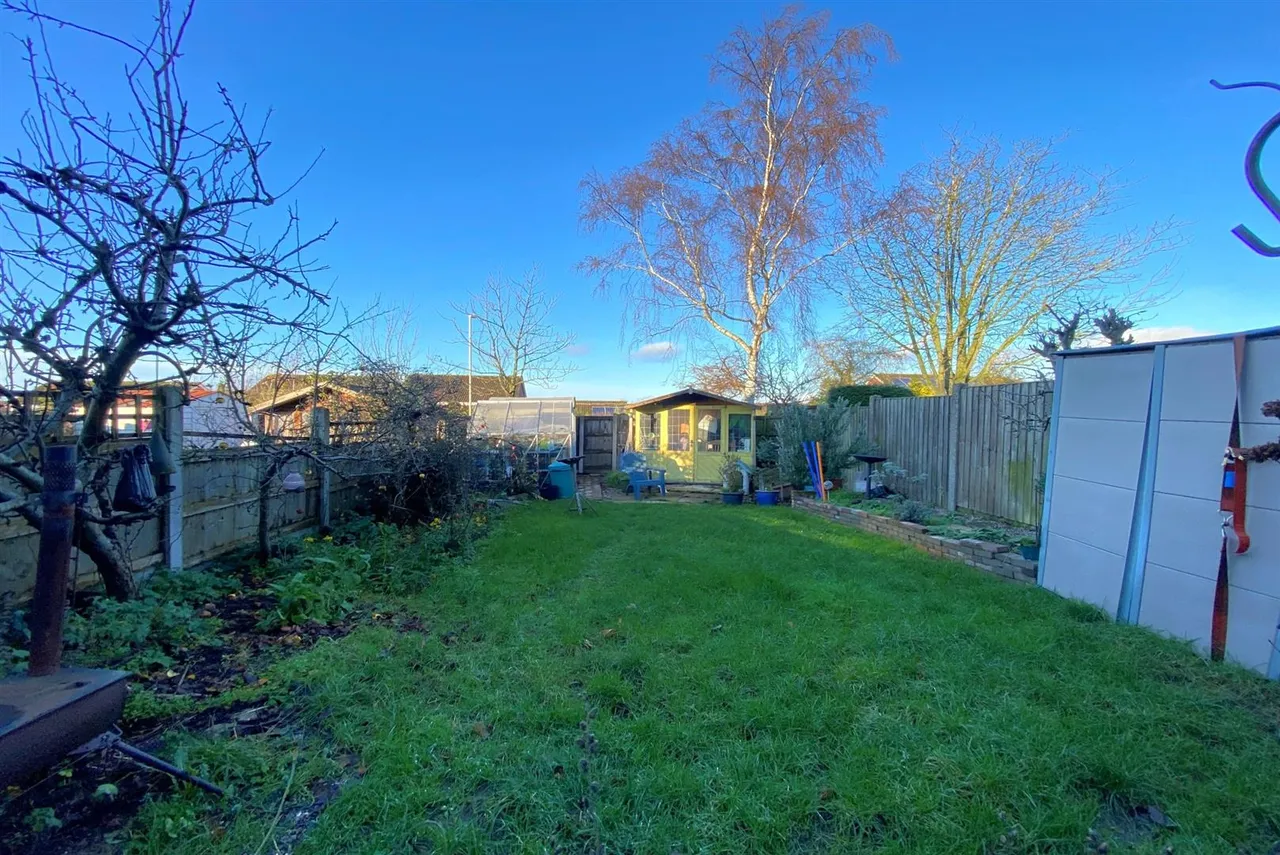 Brompton Drive, Brierley Hill, photo 14