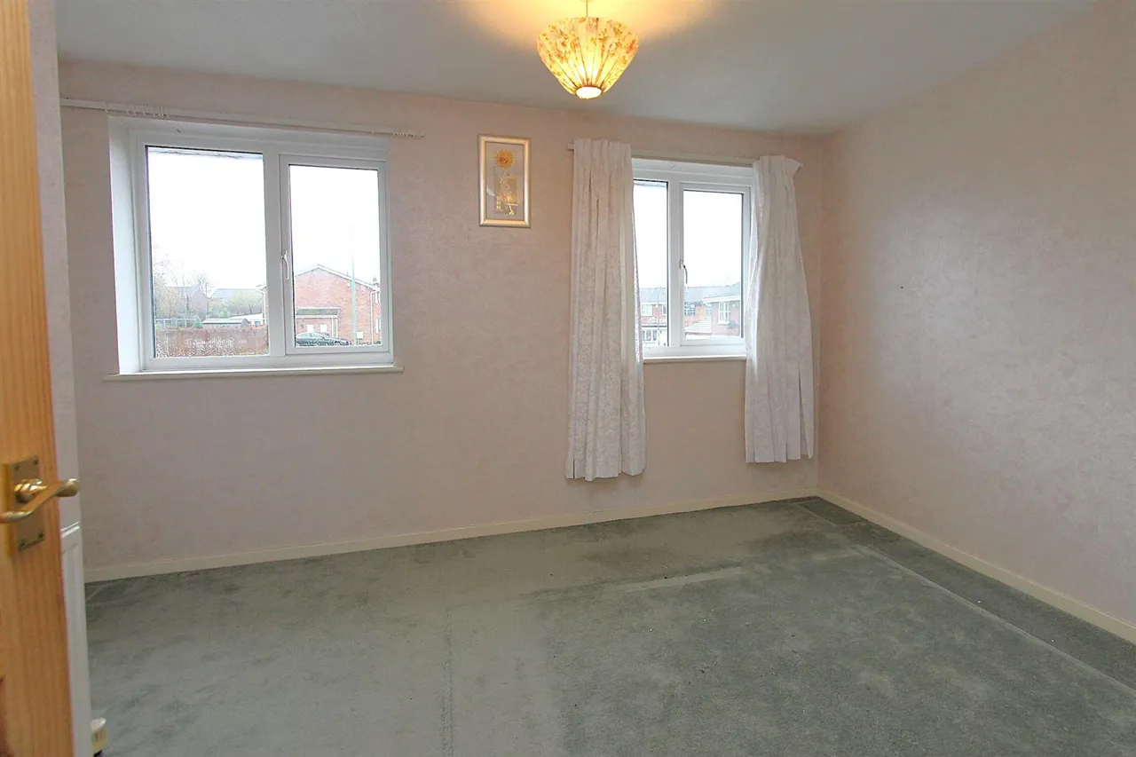 Brompton Drive, Brierley Hill, photo 8
