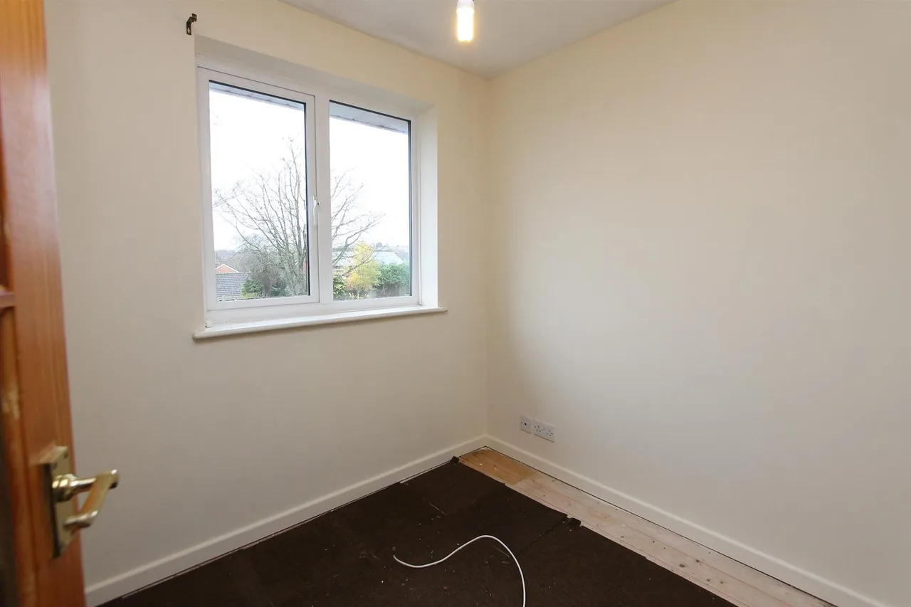 Brompton Drive, Brierley Hill, photo 11