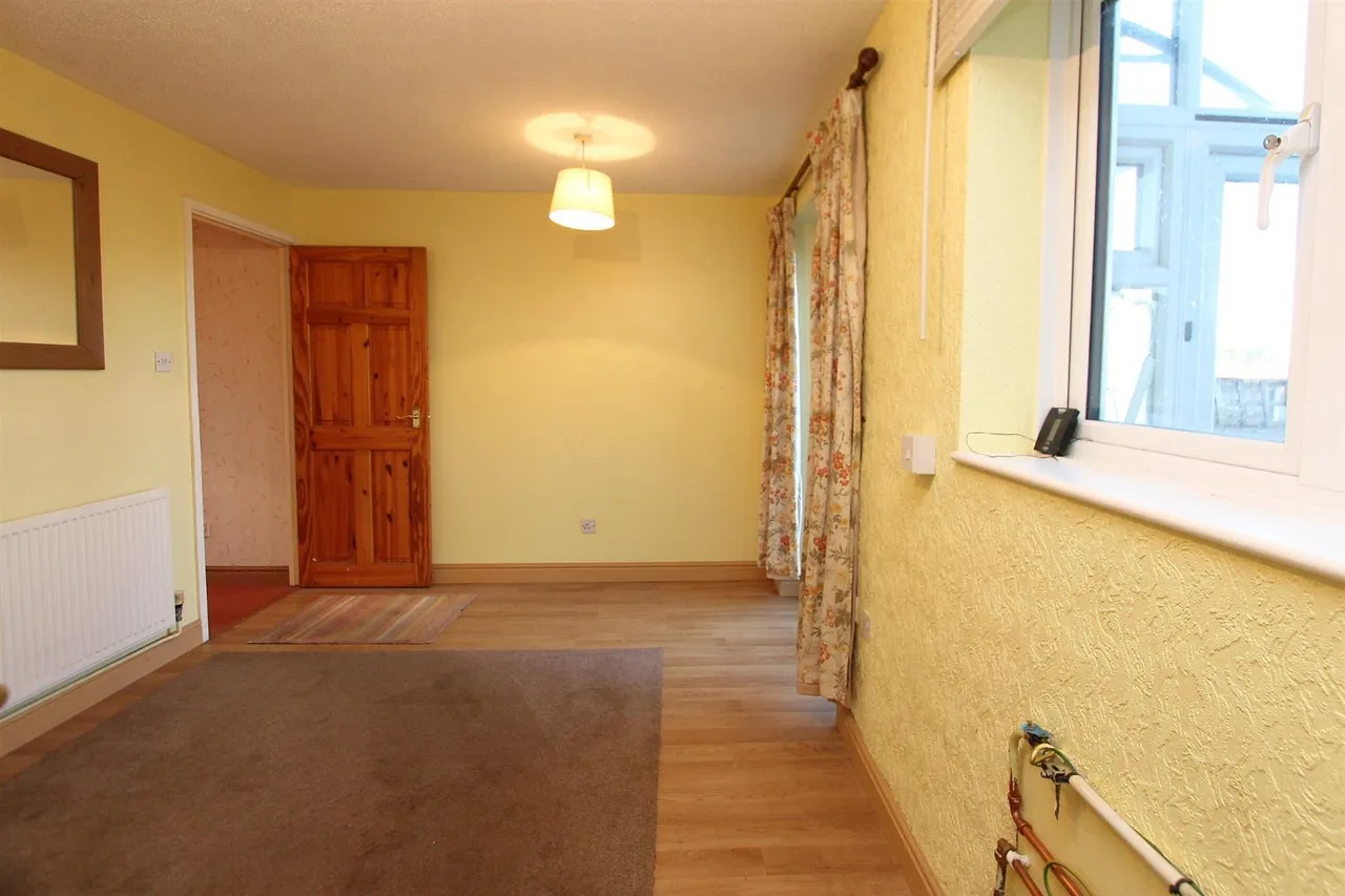 Brompton Drive, Brierley Hill, photo 5