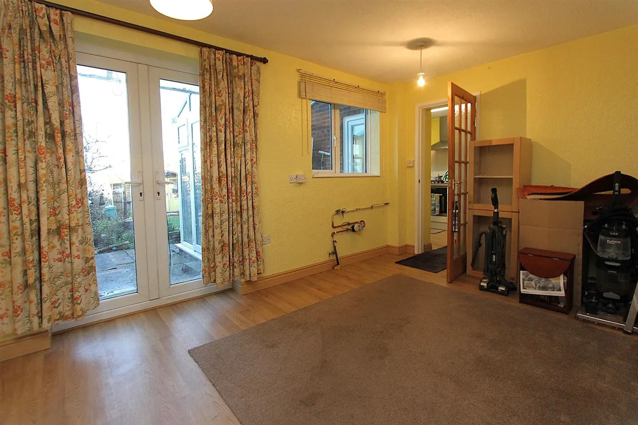 Brompton Drive, Brierley Hill, photo 4