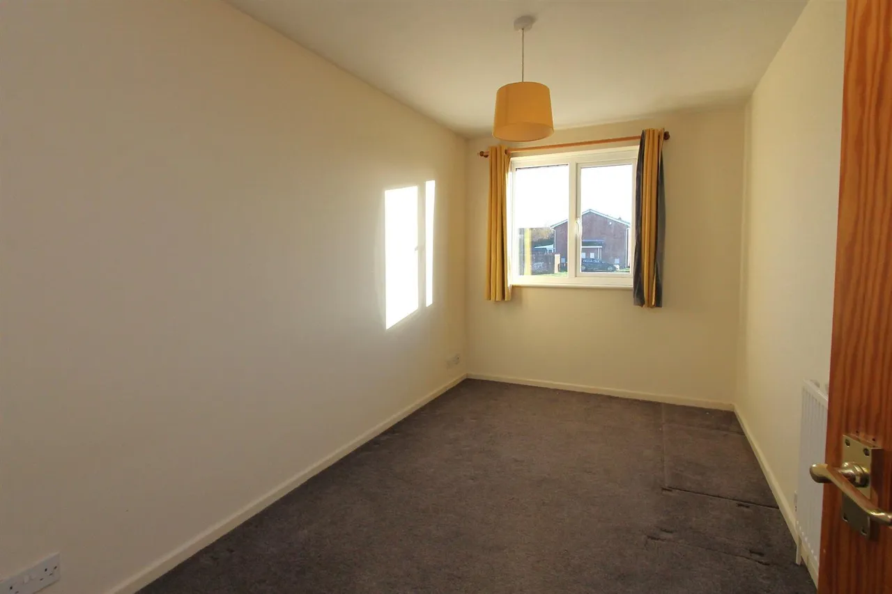 Brompton Drive, Brierley Hill, photo 10