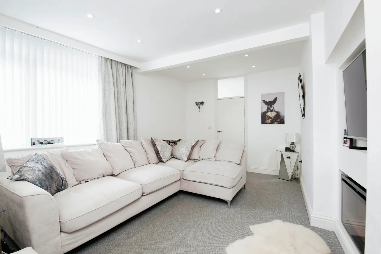 Bousfield Crescent, Newton Aycliffe, photo 7