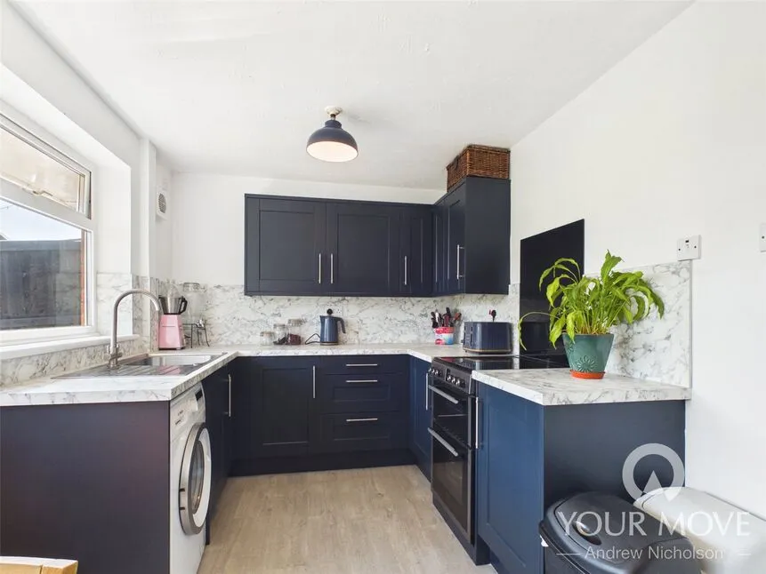 Seagull Close, Crewe, Cheshire, CW1, photo 5