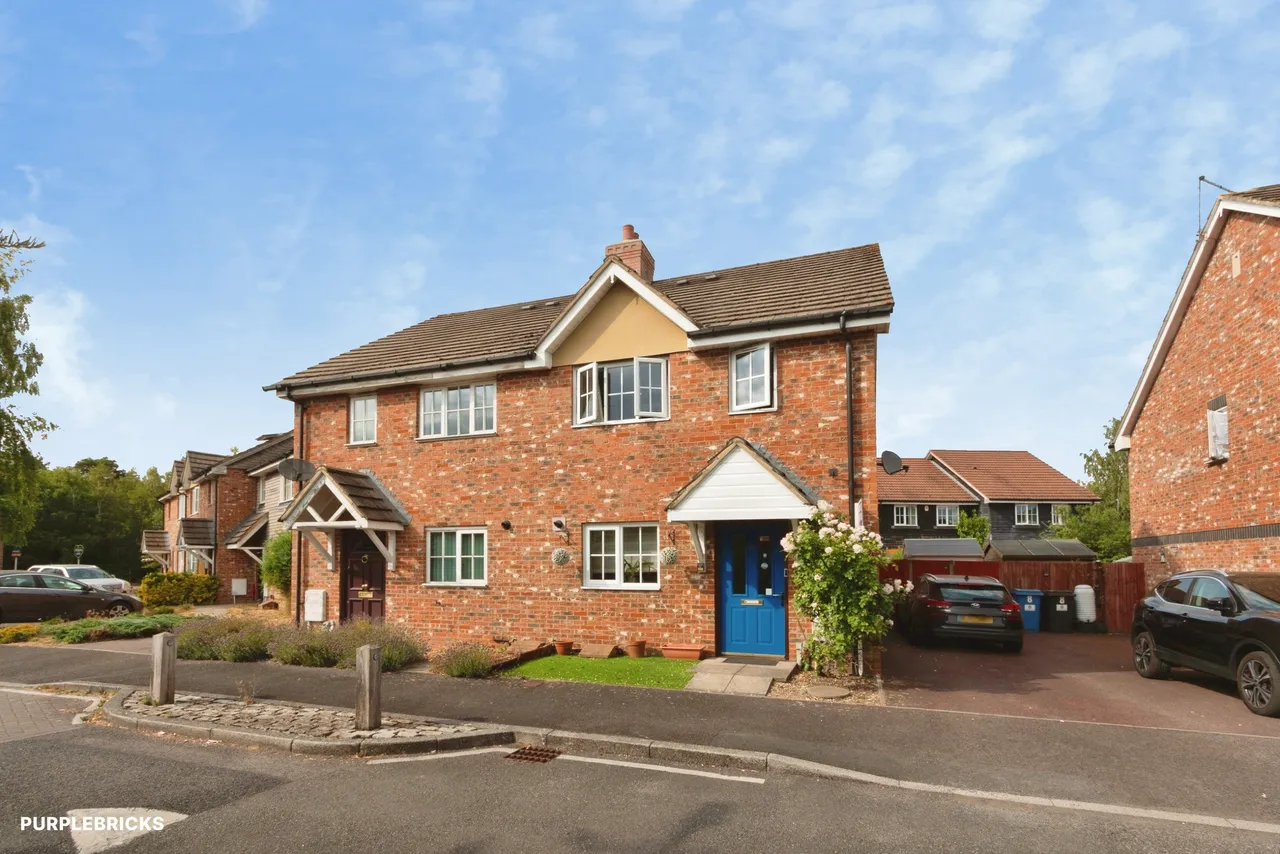 2 bed house for sale, Twyford Close, Fleet, GU51
