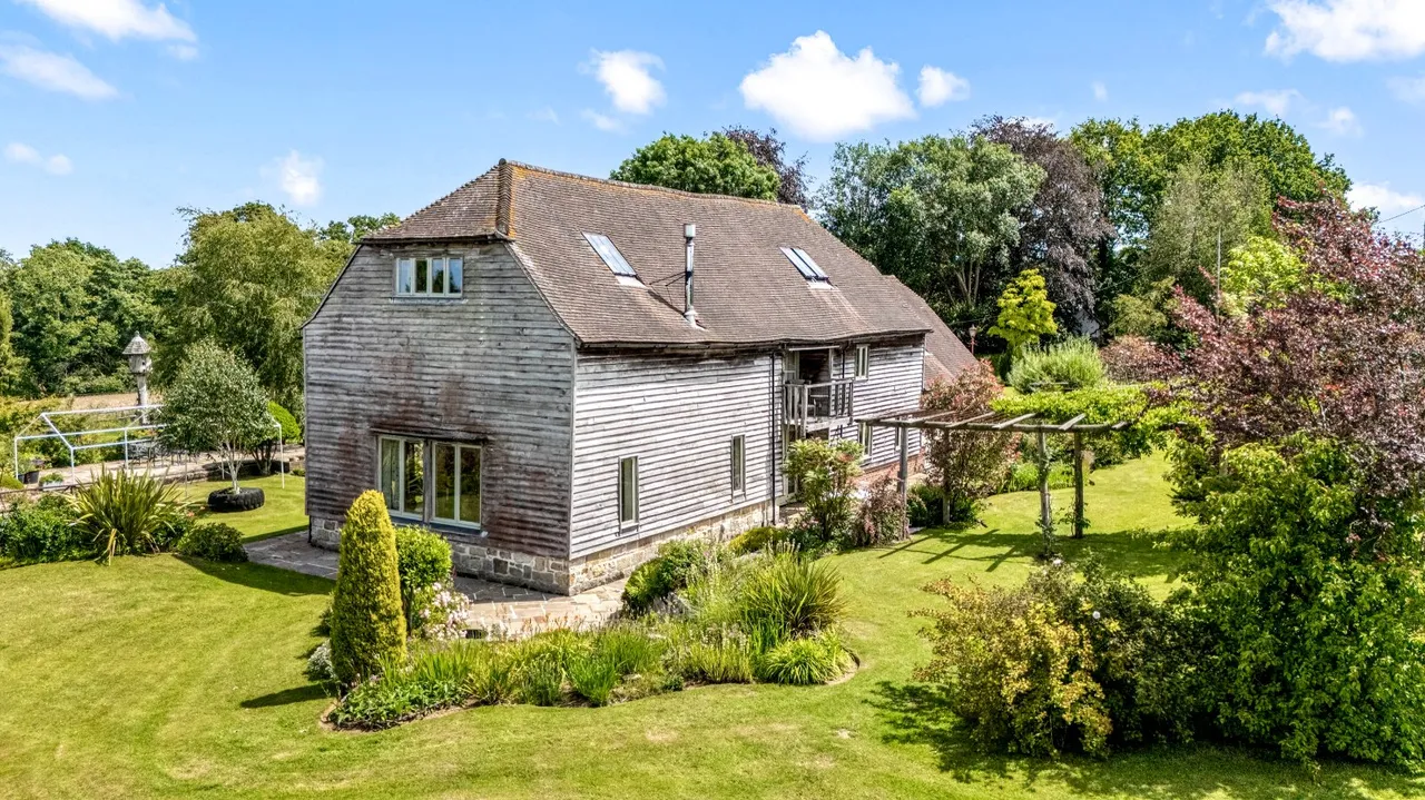 Forest Row, RH18, photo 2