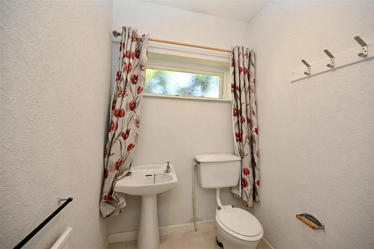 Edenvale Park, Belfast, BT17, photo 12