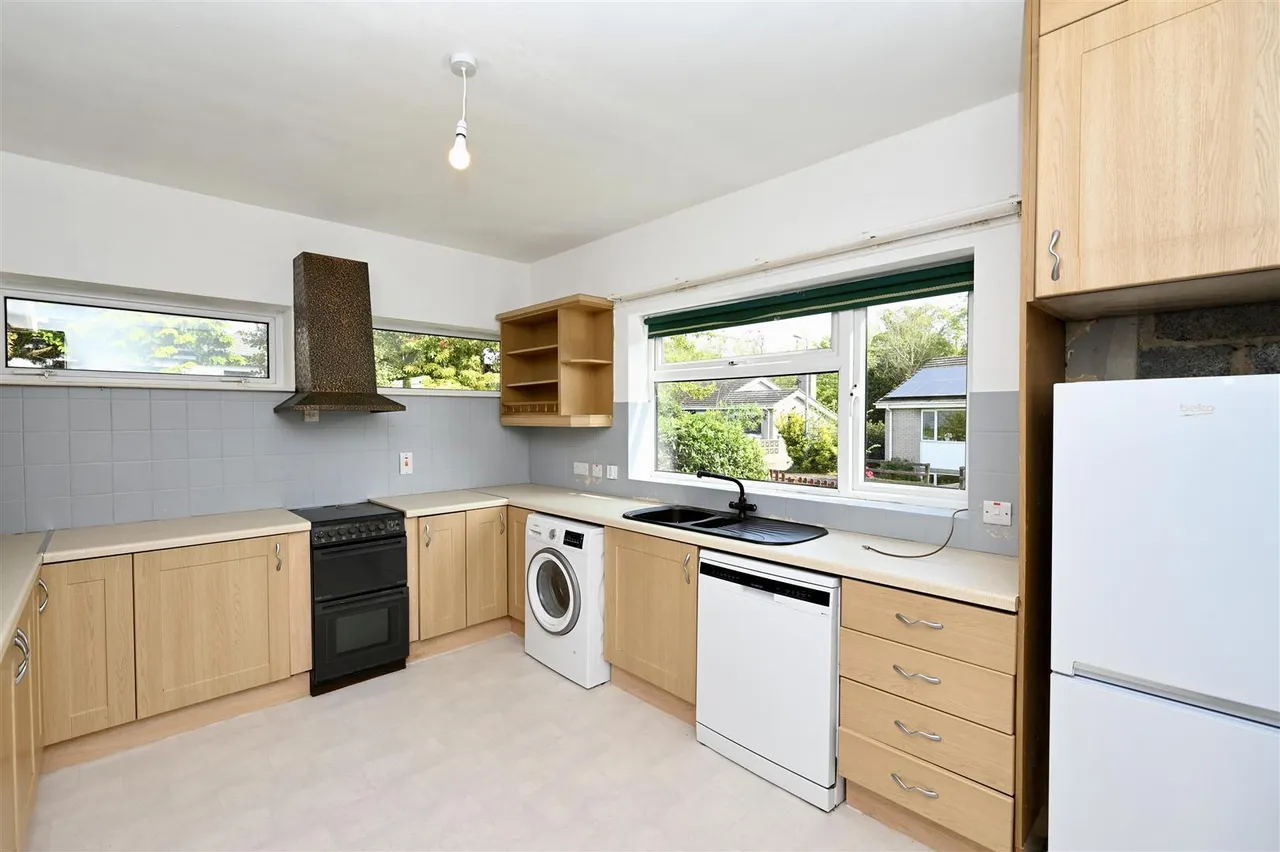 Edenvale Park, Belfast, BT17, photo 4