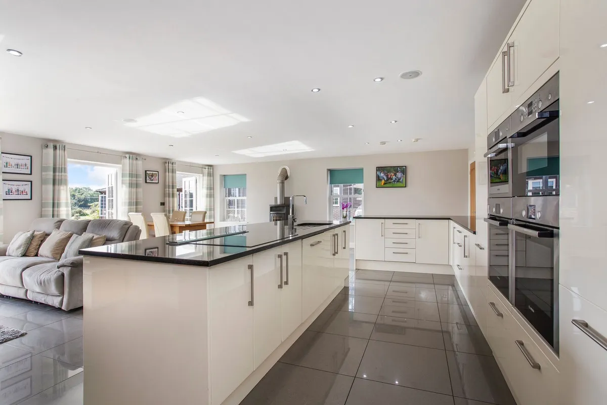Chobham Park Lane, Chobham Woking, GU24, photo 6