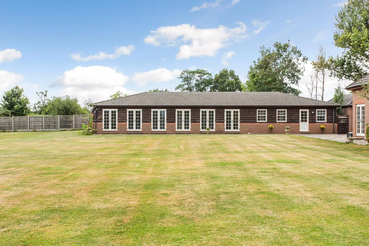 Chobham Park Lane, Chobham Woking, GU24, photo 20