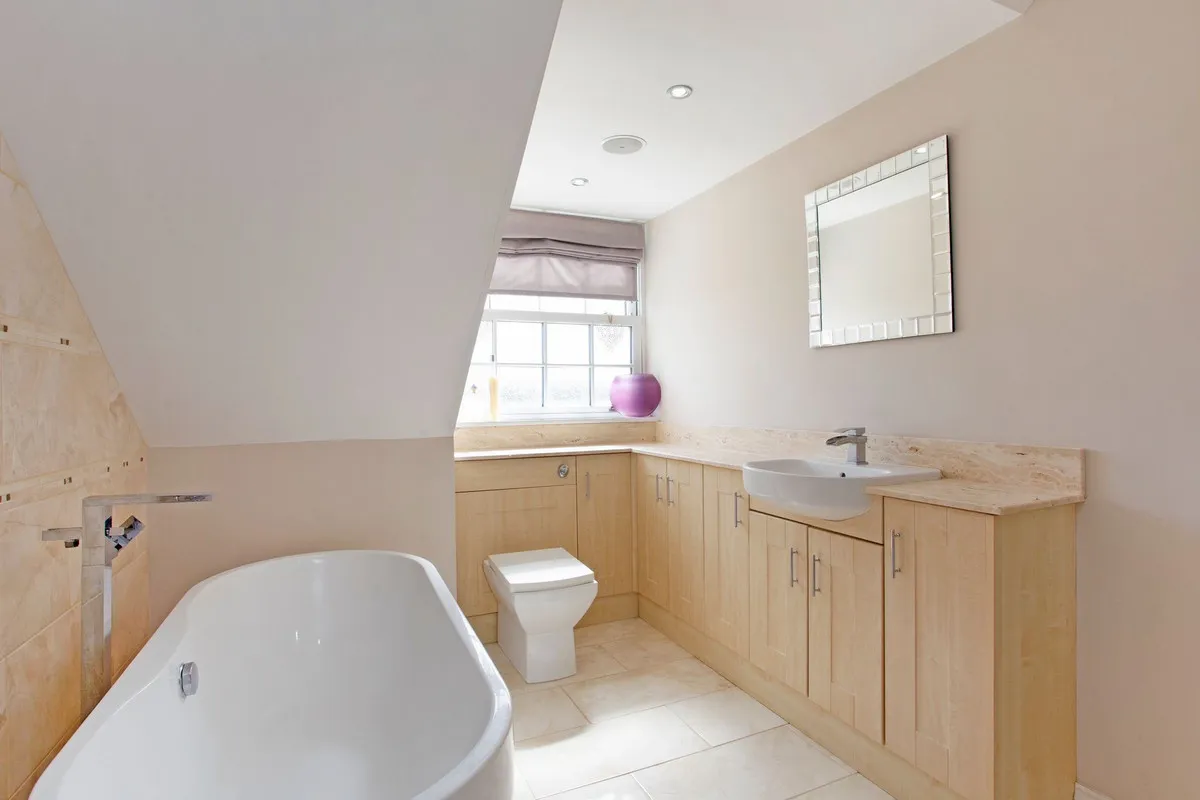 Chobham Park Lane, Chobham Woking, GU24, photo 15