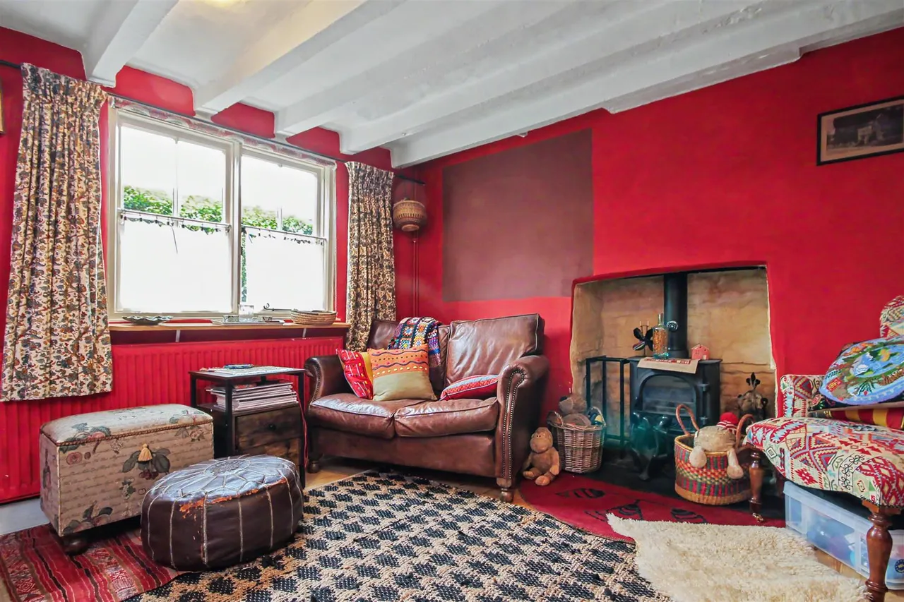 Bull Hill, Leatherhead, KT22, photo 8