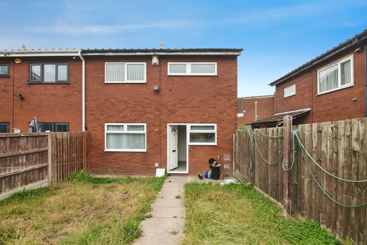 Mills Walk, Tipton, DY4, photo 15