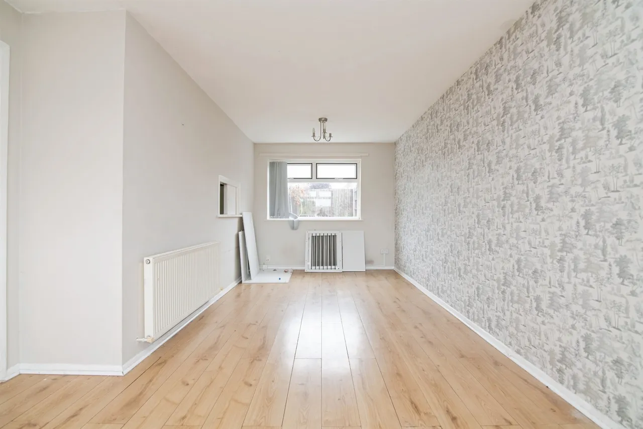 Mills Walk, Tipton, DY4, photo 3