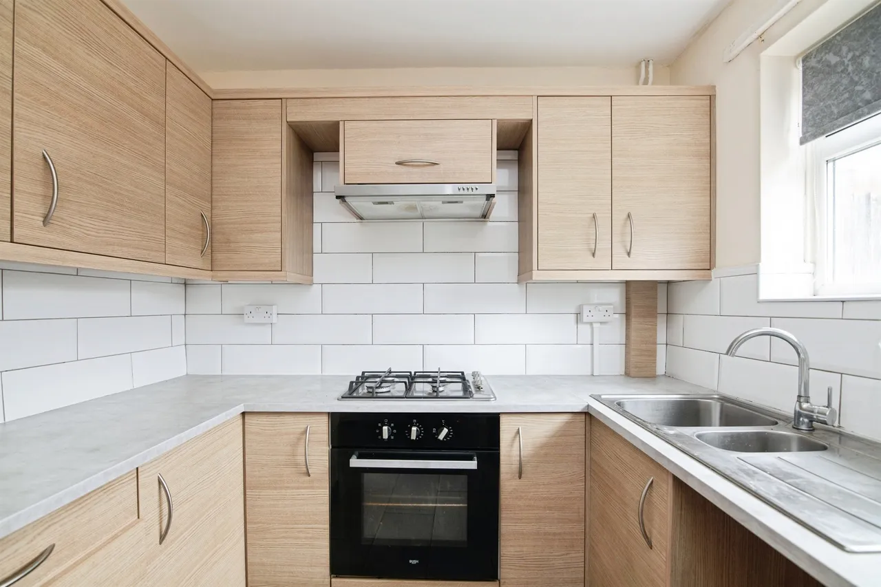 Mills Walk, Tipton, DY4, photo 6