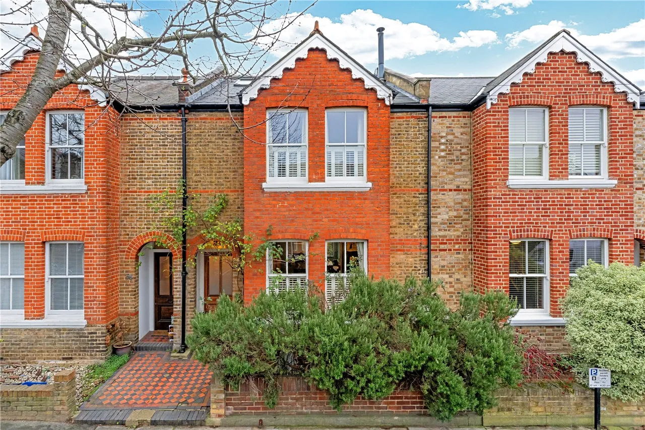 5 bed house for sale — Winchester Road, Twickenham, TW1 1LE