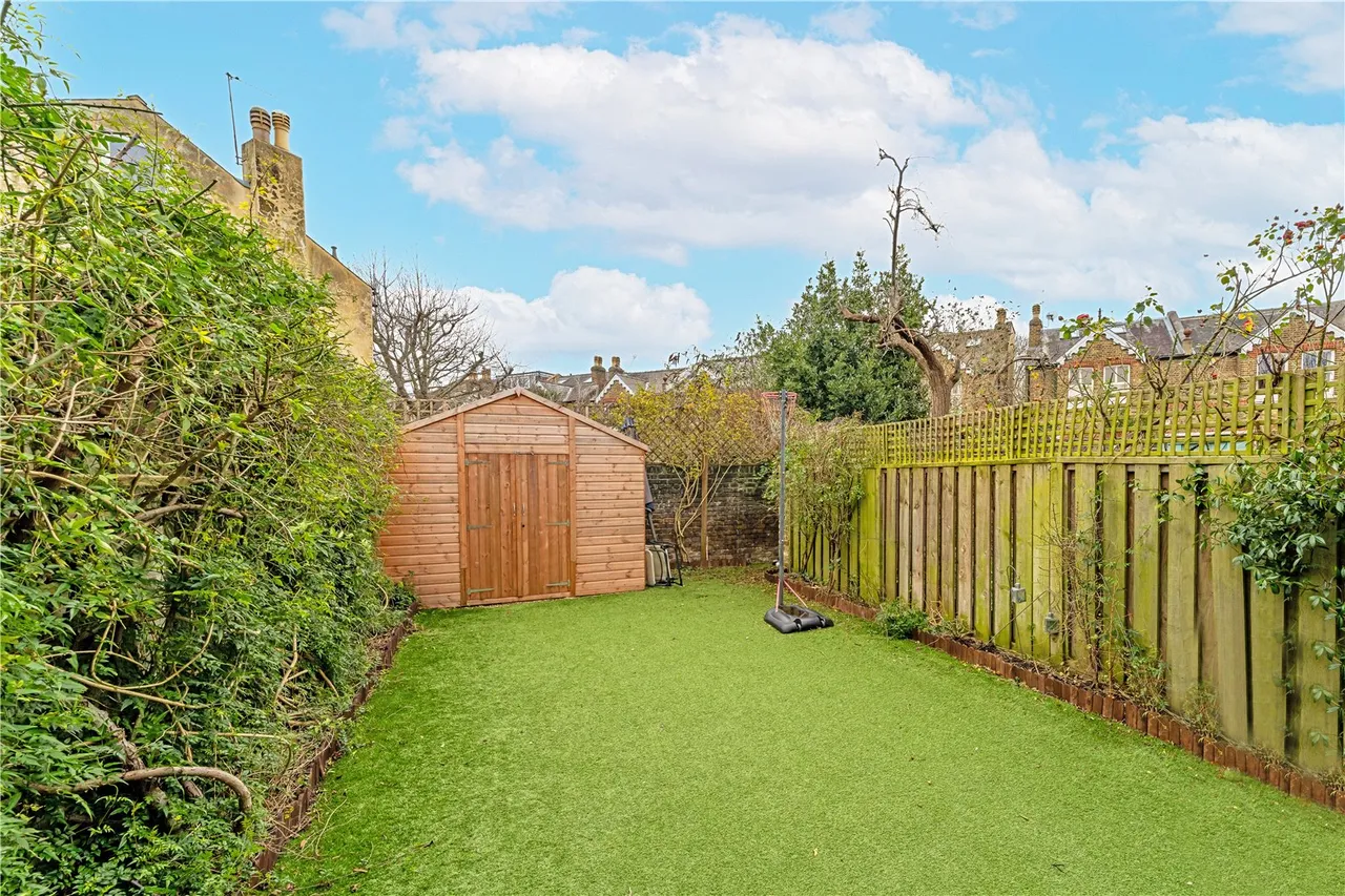 Winchester Road, Twickenham, TW1 1LE, photo 11